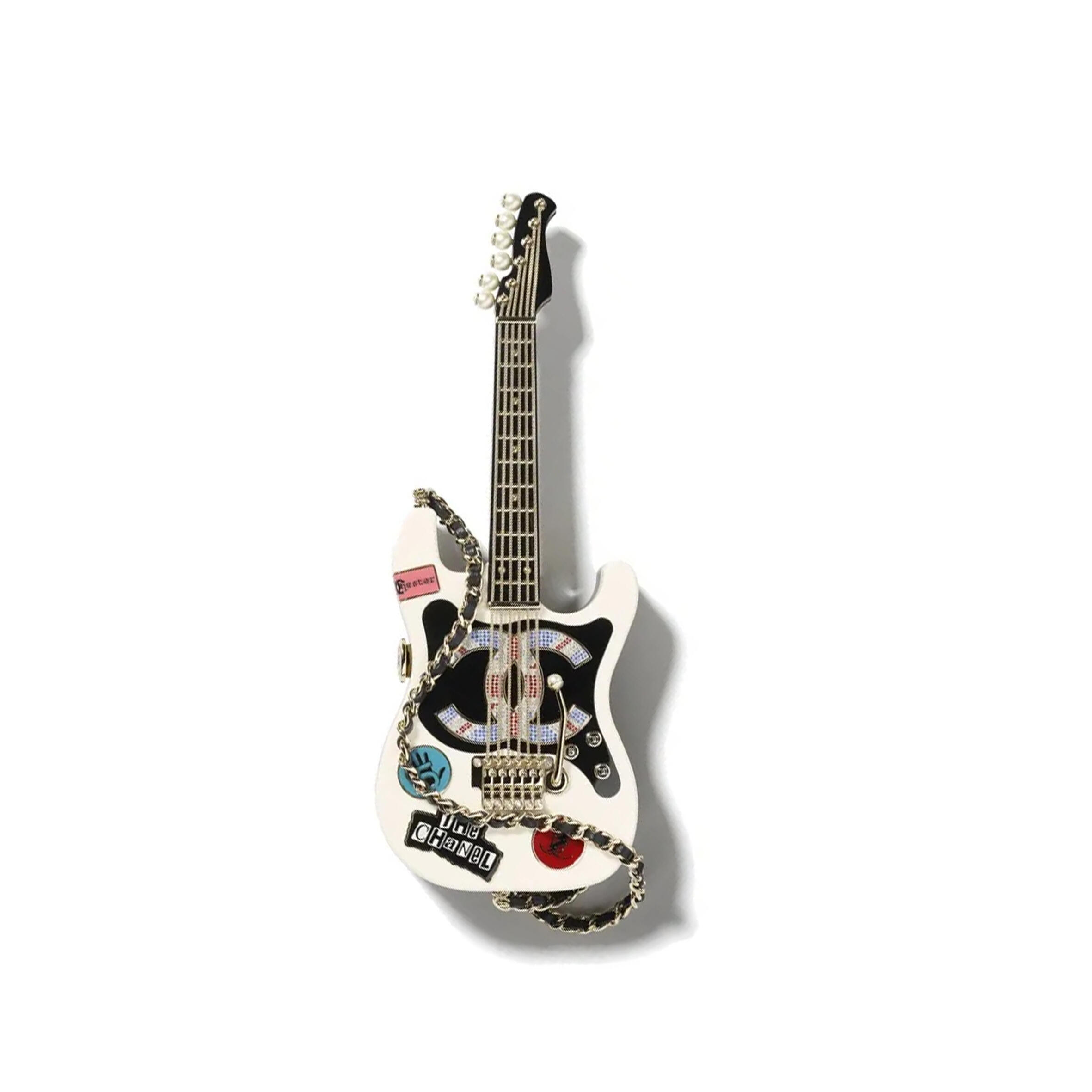 Ch**el master guitar minaudiere as4955 (28*10*3.5cm)